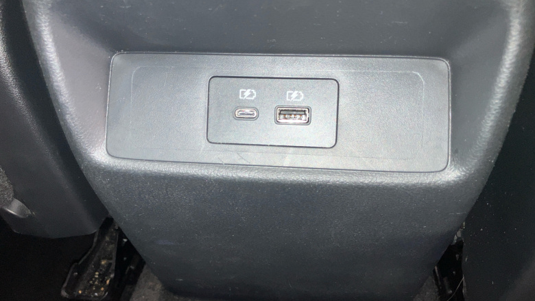 Nissan Qashqai 1.3 DiG-T MH N-Connecta 5dr Petrol Hatchback